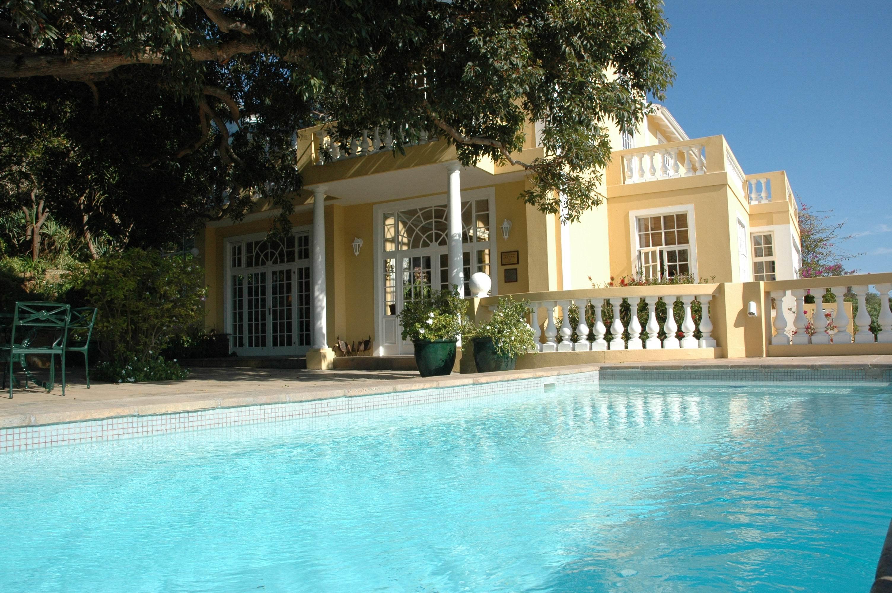 Colona Castle Hotel Lakeside Exterior foto